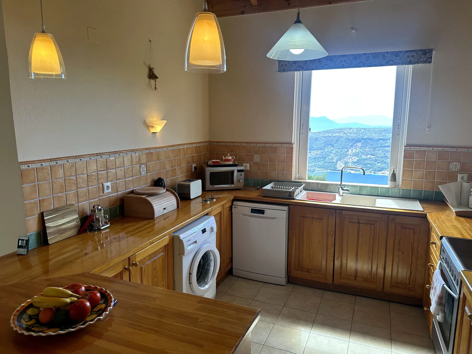 Villa Anatoli: kitchen